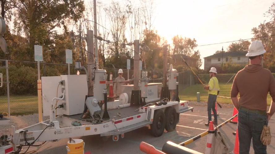Duke Energy workers show first responder show to deal with high-voltage wires