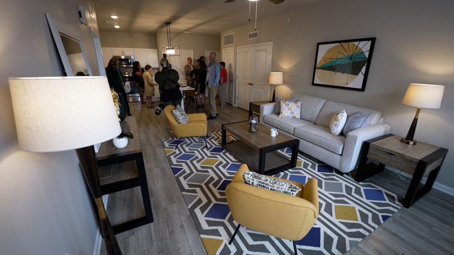 Lakeside Gardens Apartments 3.jpg