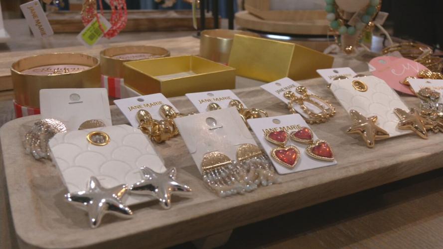 Mt. Washington holiday shopping small business game - 11.28.25