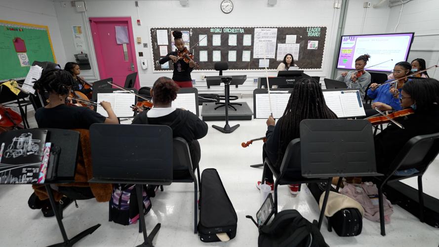 Grace James Violinist Visit 9.jpg