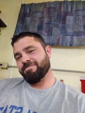 Justin Hall photo.jpg