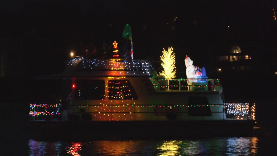 christmas boat parade.jpeg