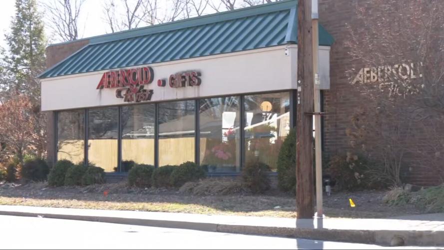 Aebersold Florist in New Albany 1-19-26