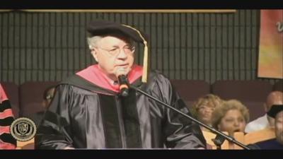 SURPRISE: 2018 graduates of Simmons College brought to tears by $1,000 gifts