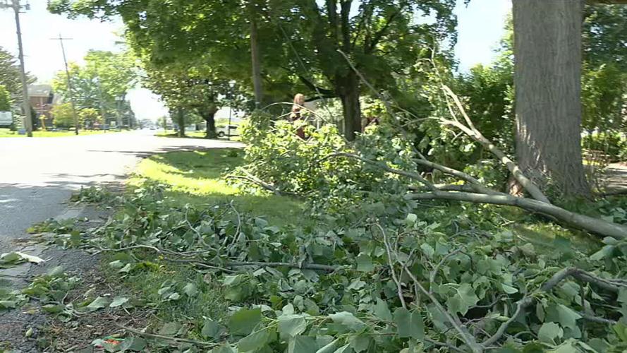 LOUISVILLE STORMS AND NO POWER