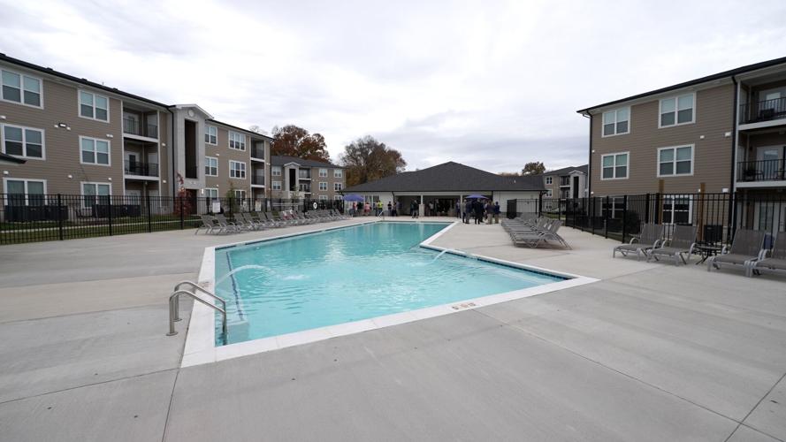 Lakeside Gardens Apartments 5.jpg