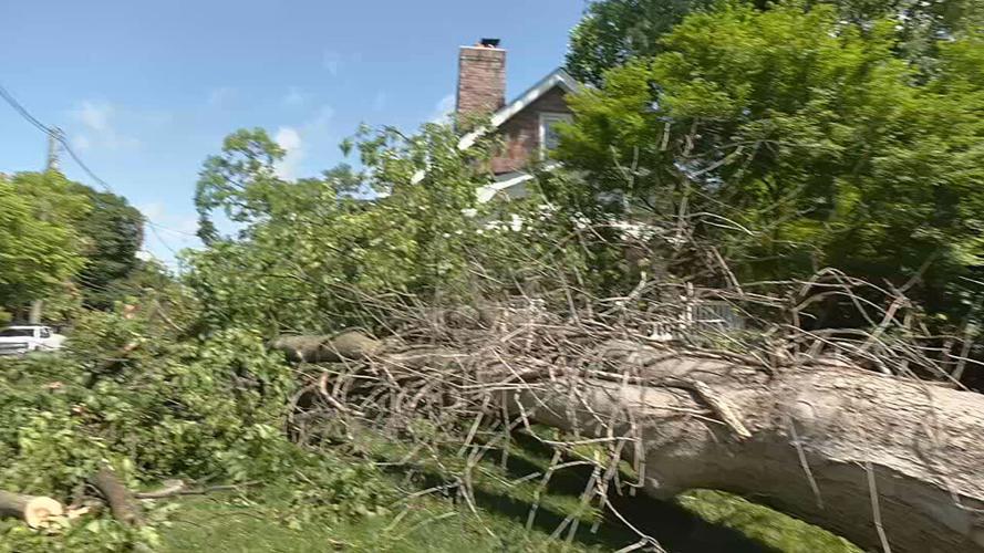 LOUISVILLE STORMS AND NO POWER