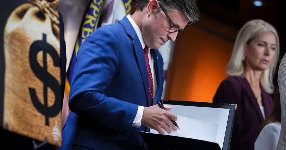 House approves war powers resolution to halt military action against Iran, in a rebuke of Trump The House for the first time has approved a war powers resolution that would halt the U.S. military action against Iran By LISA MASCARO - AP Congressional Correspondent Jun 3, 2026 Jun 3, 2026 Updated 5 mins ago