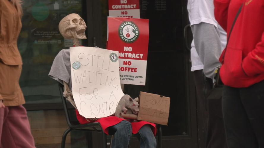 Starbucks workers picket Factory Lane location in Louisville