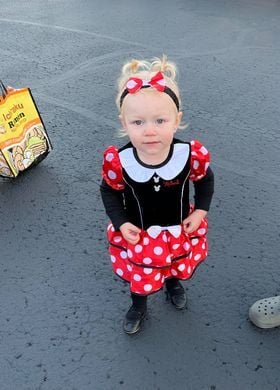 Tynleigh Fae aka Minnie Mouse out Trunk & Treating  - Dana Brister-Bryn.jpg