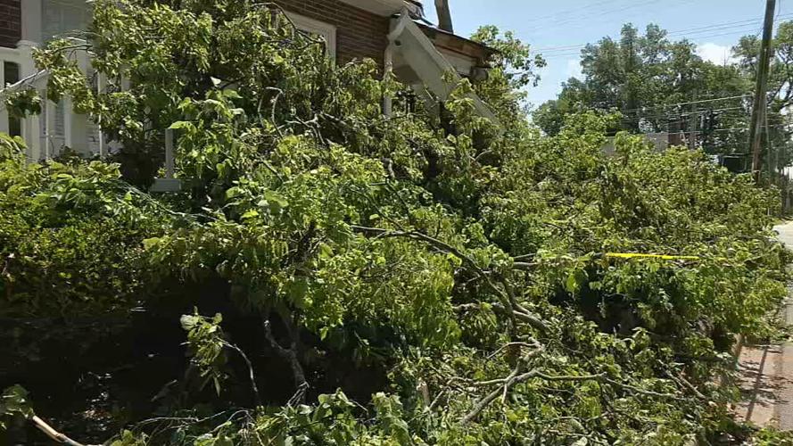 LOUISVILLE STORMS AND NO POWER