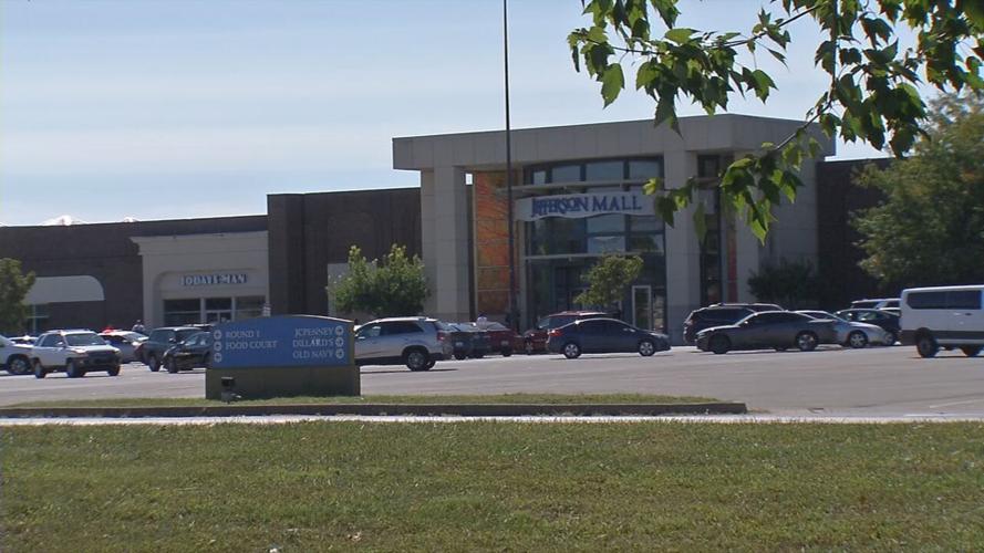 SHOOTING AT JEFFRSON MALL - 9-19-2020  (9).jpeg