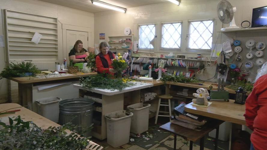 NANCE'S FLORIST VDAY