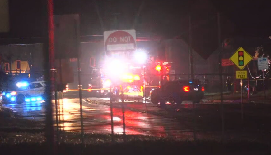 Shively police on scene of fatal crash on Dixie Highway in Louisville