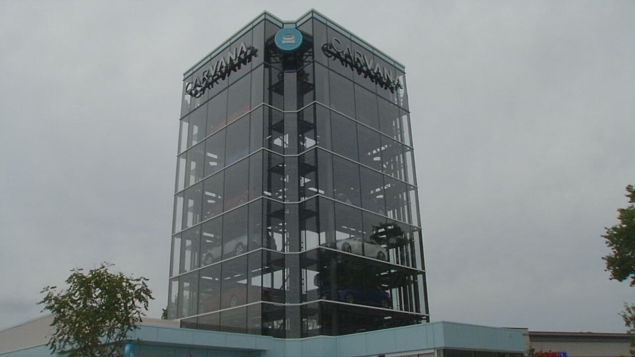 Carvana opens Louisville s first car vending machine News from