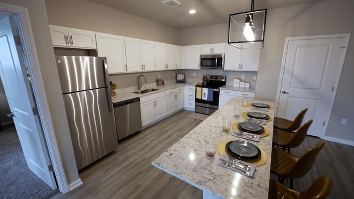 Luxury Apartments In Jeffersonville