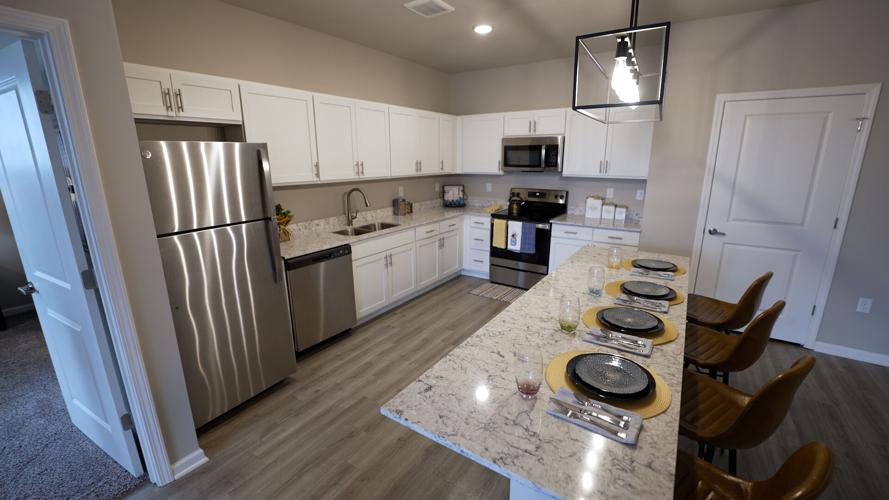 Lakeside Gardens Apartments 7.jpg