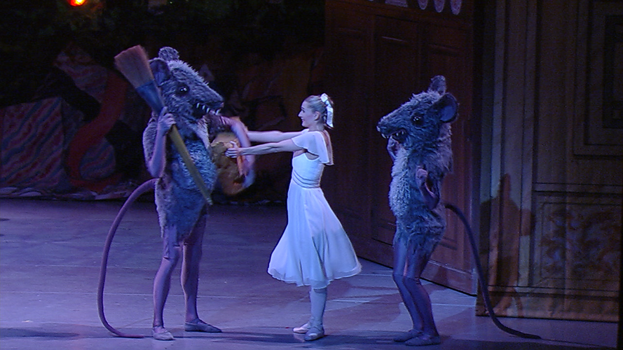 NUTCRACKER BROADCAST - 12-25-19 (82).png