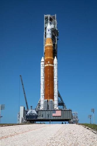 Artemis I at Pad 39B