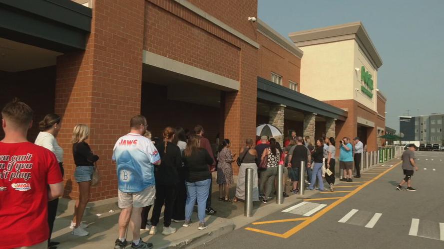 Powerball line outside Publix in Louisville's east end