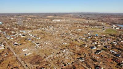 DAWSON SPRINGS CLEANUP FOLO (8).JPG