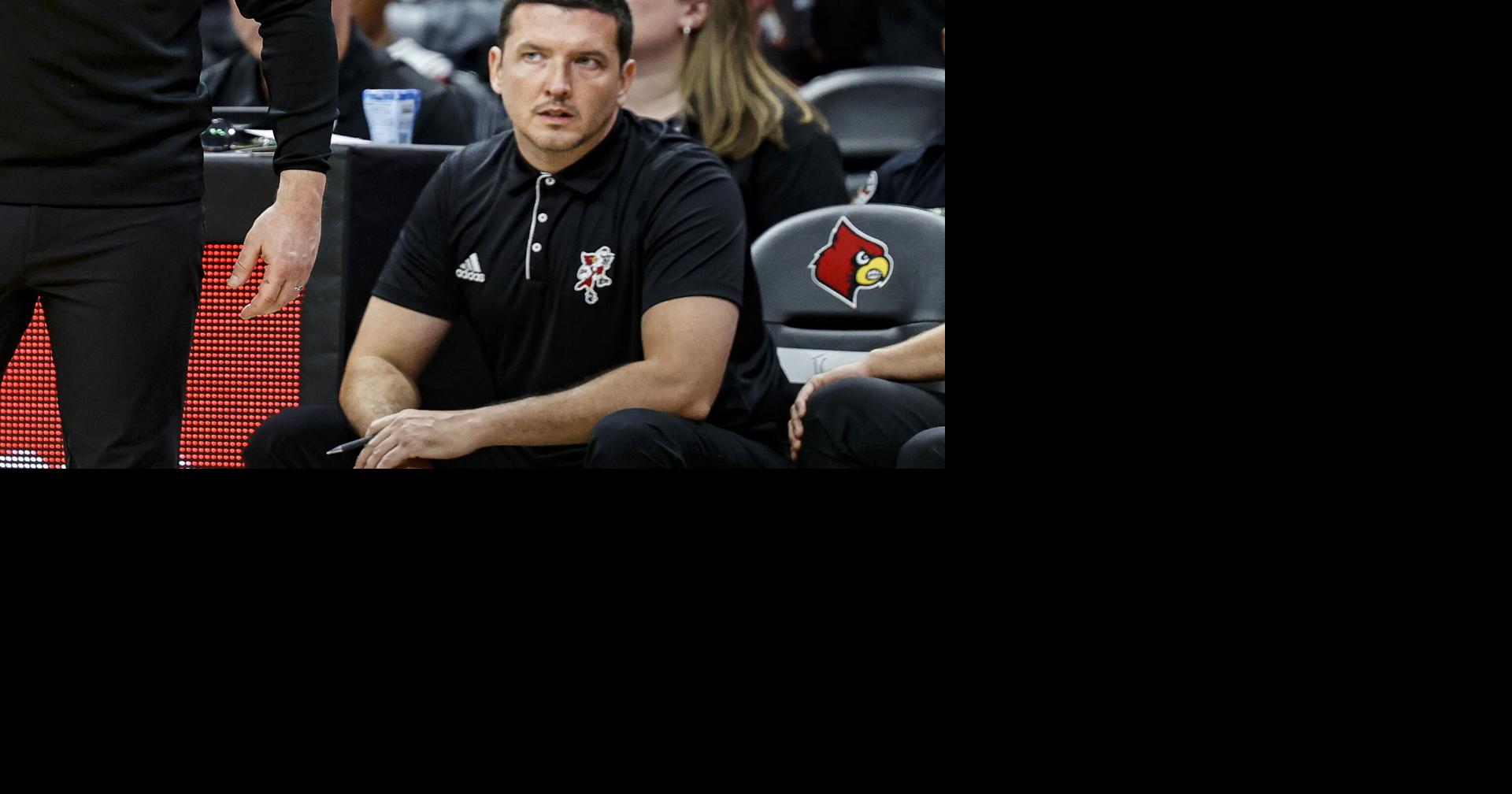 After helping to rebuild Louisville, assistant coach Thomas Carr leaves for Indiana