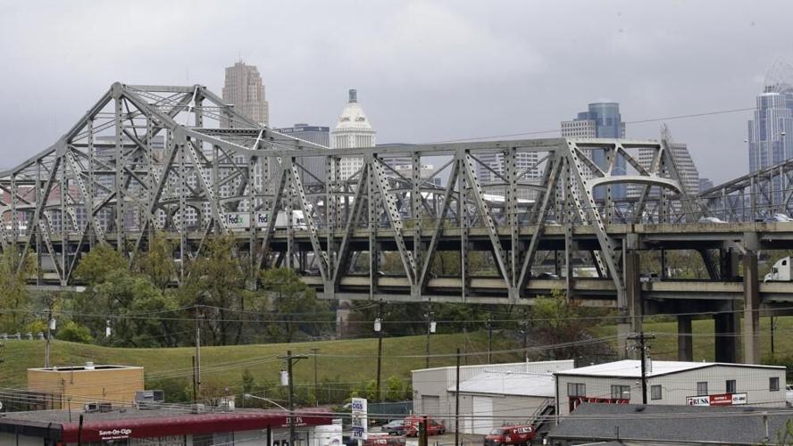 BRENT SPENCE BRIDGE AP - 2014 FILE.jpg