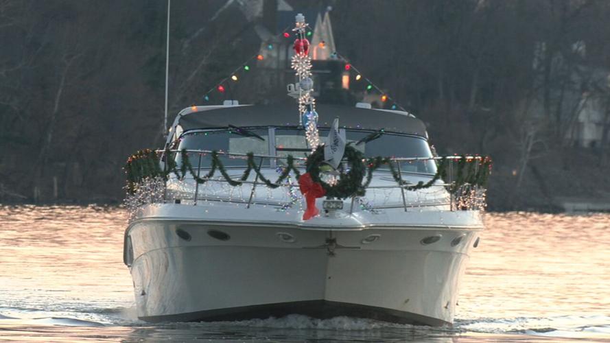Holiday Boat Parade (4).jpeg