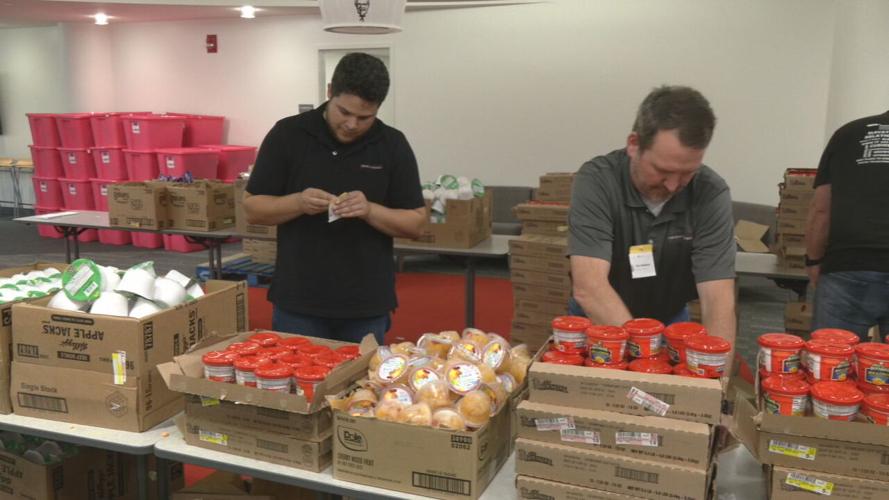 KFC-Blessings in a Backpack pack bags for JCPS students 9-26-23