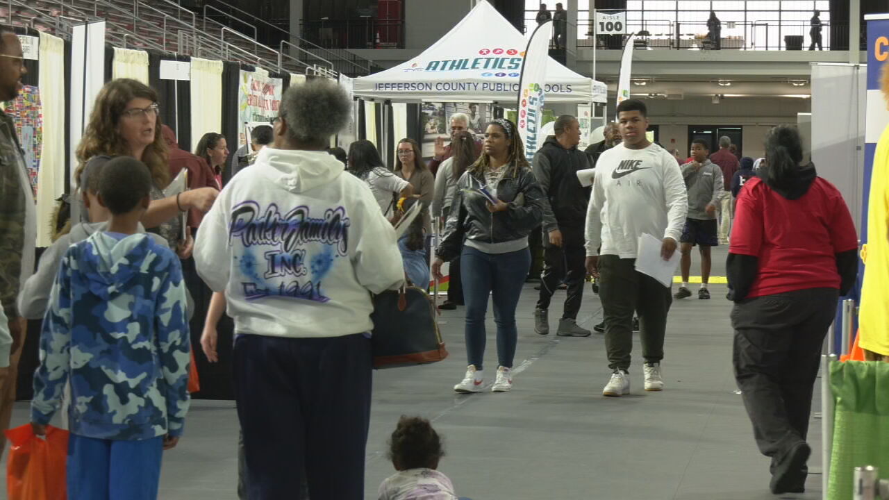 JCPS Showcase In West End Gives Thousands Of Louisville Families Info ...