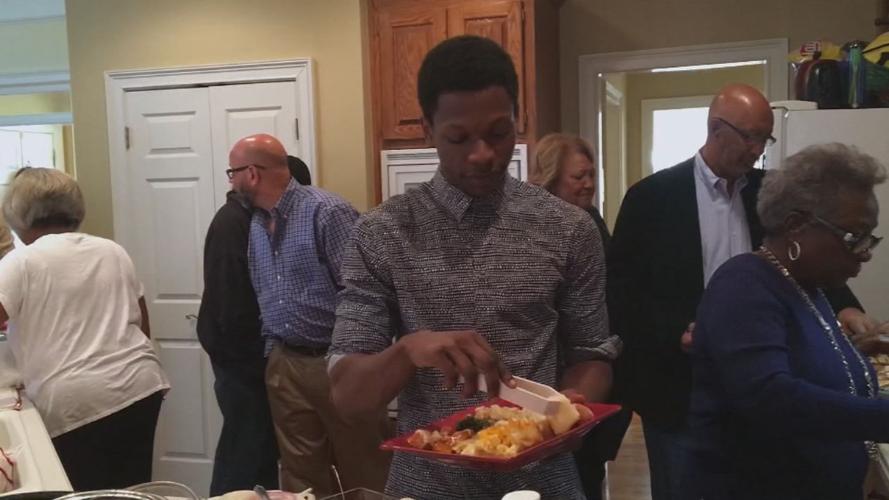 Thanksgiving dinner (generic)