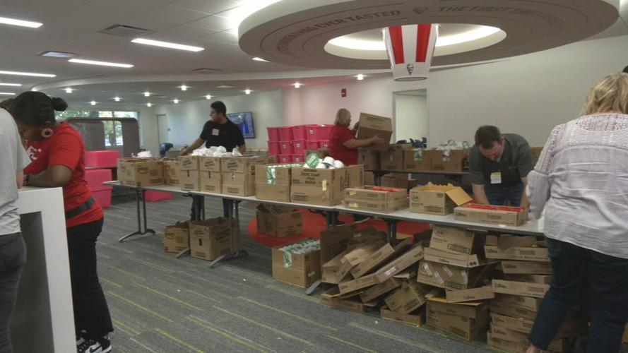 KFC-Blessings in a Backpack pack bags for JCPS students 9-26-23