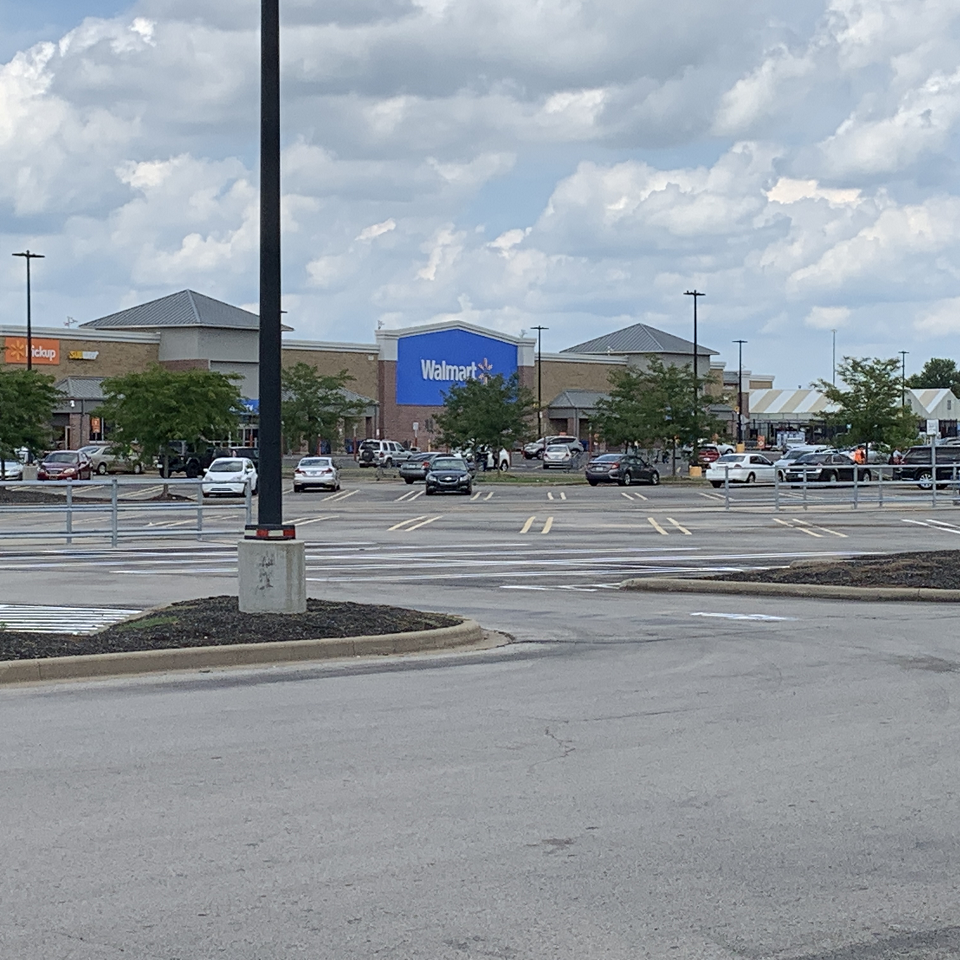 UPDATE: 2 stores on Veterans Parkway in Clarksville reopen after bomb  threat, News from WDRB