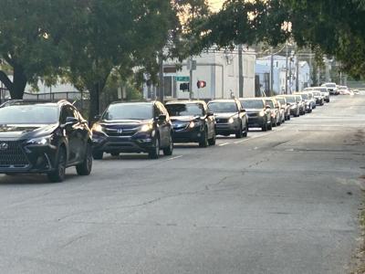 JCPS FIRST DAY -CAR RIDER LINE AT DUPONT MANUAL 8-8-2024 (2).jpg