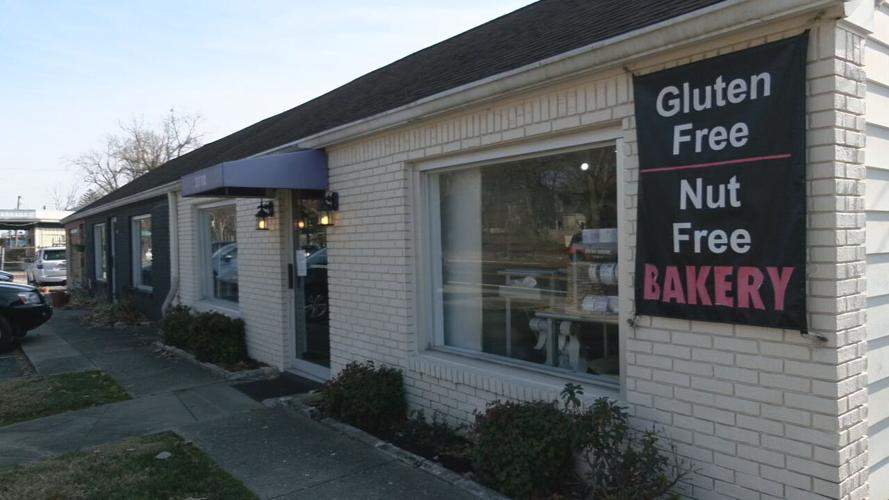 ANNIE MAYS BAKERY CLOSING