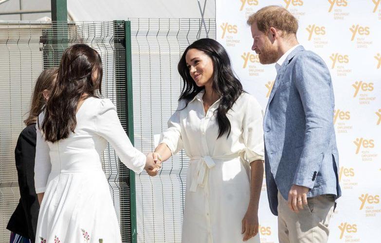 PRINCE HARRY AND MEGHAN IN AFRICA - AP 10-1-19.jpeg