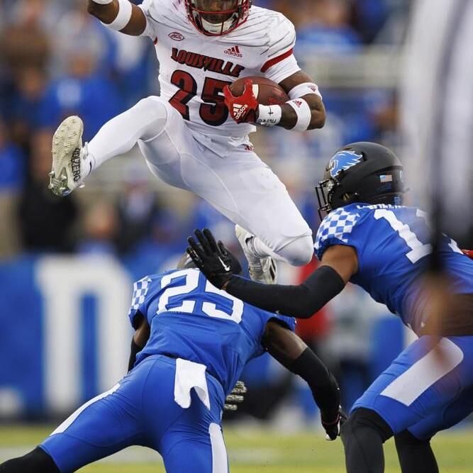 Louisville Cardinals uniforms have football fans talking fonts - ESPN -  College Football Nation Blog- ESPN