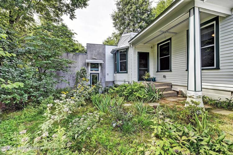 Payne Street House on Zillow