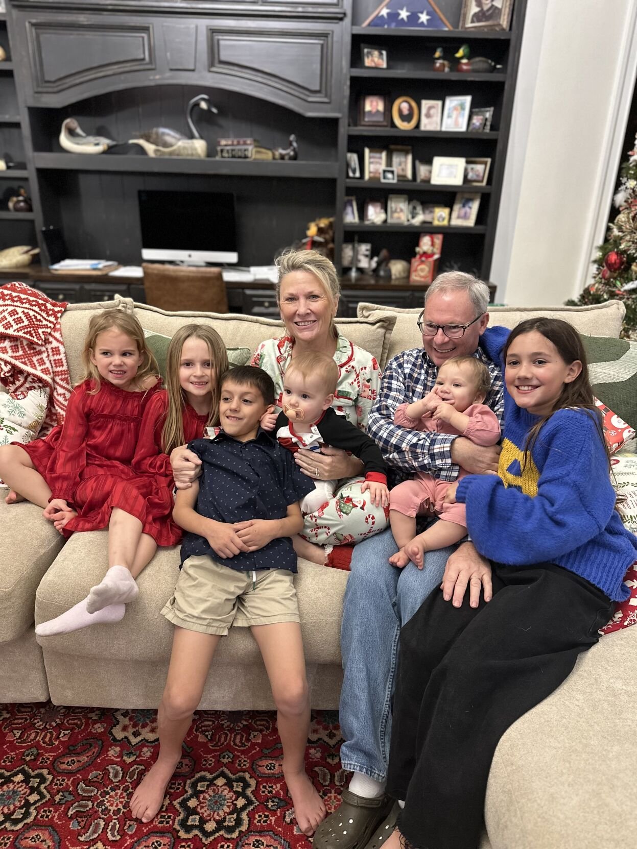 Dana Diamond and grandchildren