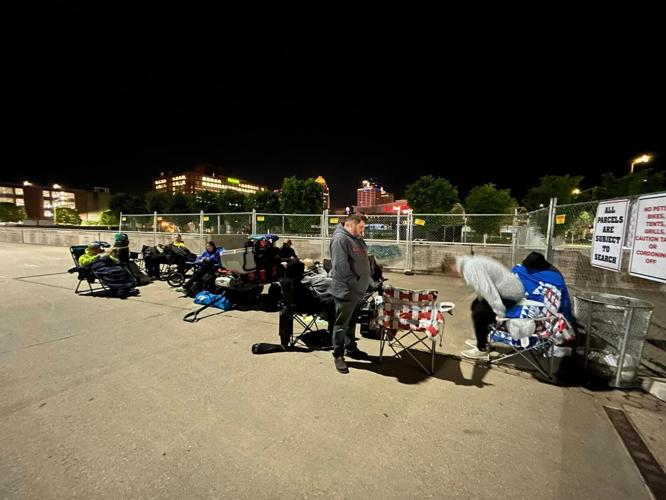 People lining up for Thunder 2.jpg