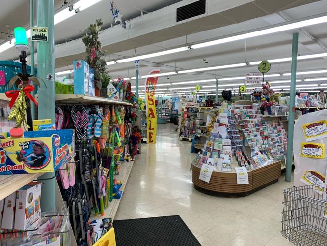 Wish's Drugs closing (9).jpg