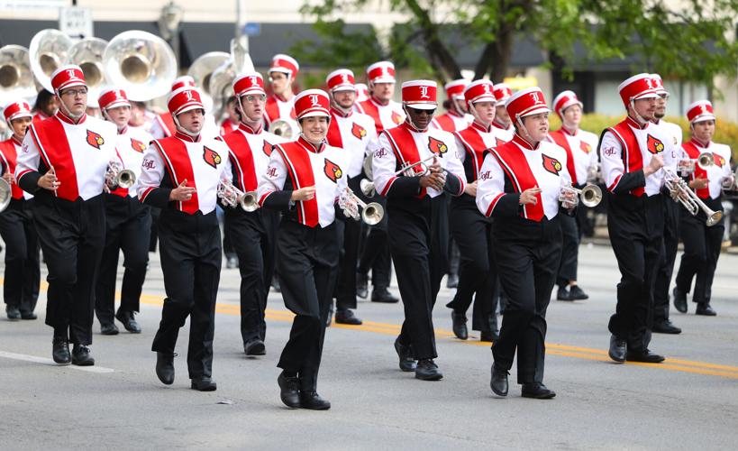 UofL marching band walks at parade.JPG