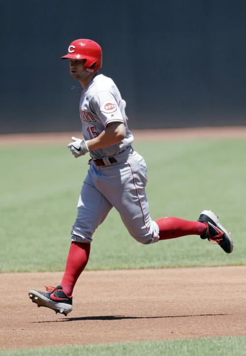 Nick Senzel runs the bases