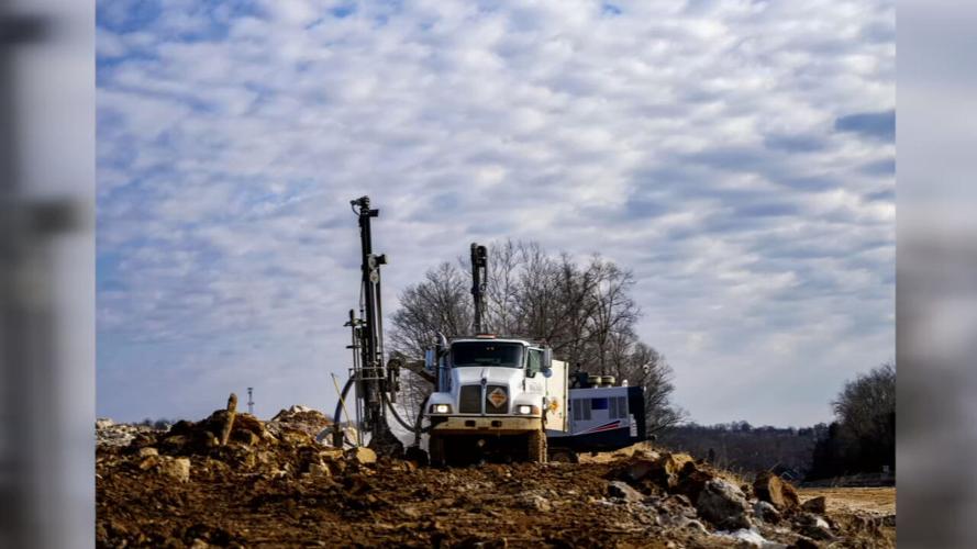 Construction crews on I 71