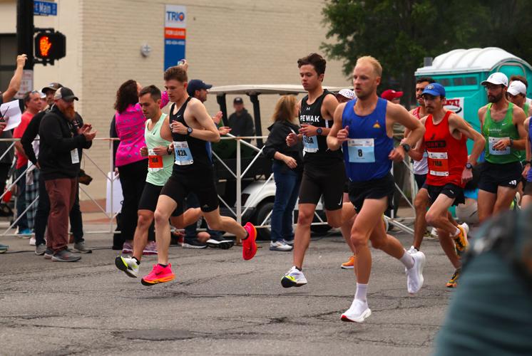 Lead runners at Marathon.JPG