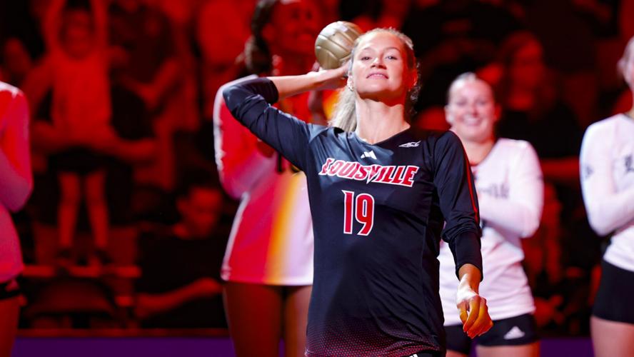 Louisville volleyball-21.jpg
