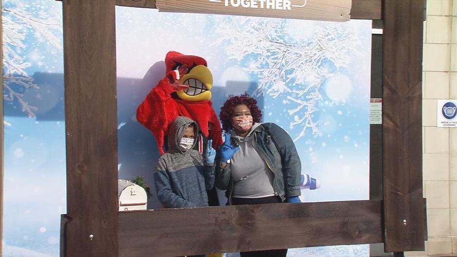 JCPS_U OF L HOLIDAY MARKET (1).jpeg