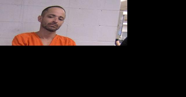 Louisville man charged with murder after admitting to killing his father, son - Vimarsana News