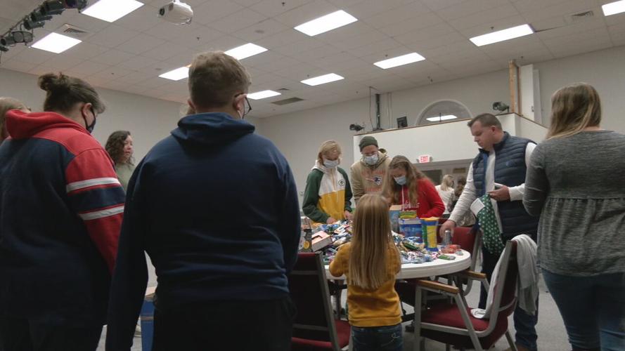 BARDSTOWN CHRISTMAS BOXES FOR TROOPS.jpeg