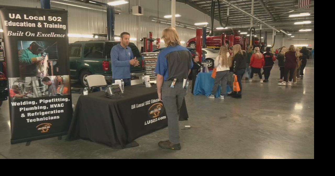 Business leaders visit New Albany to discuss opportunities with Prosser vocational students